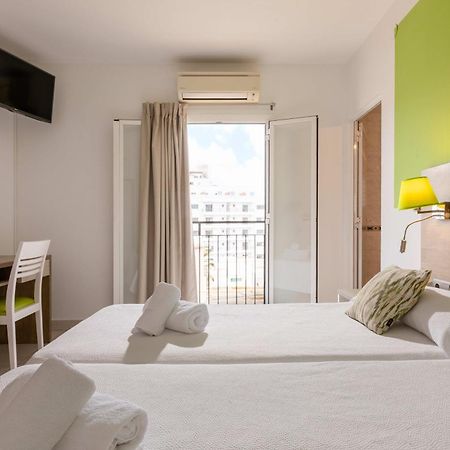 Hostal Mari San Antonio  Eksteriør billede
