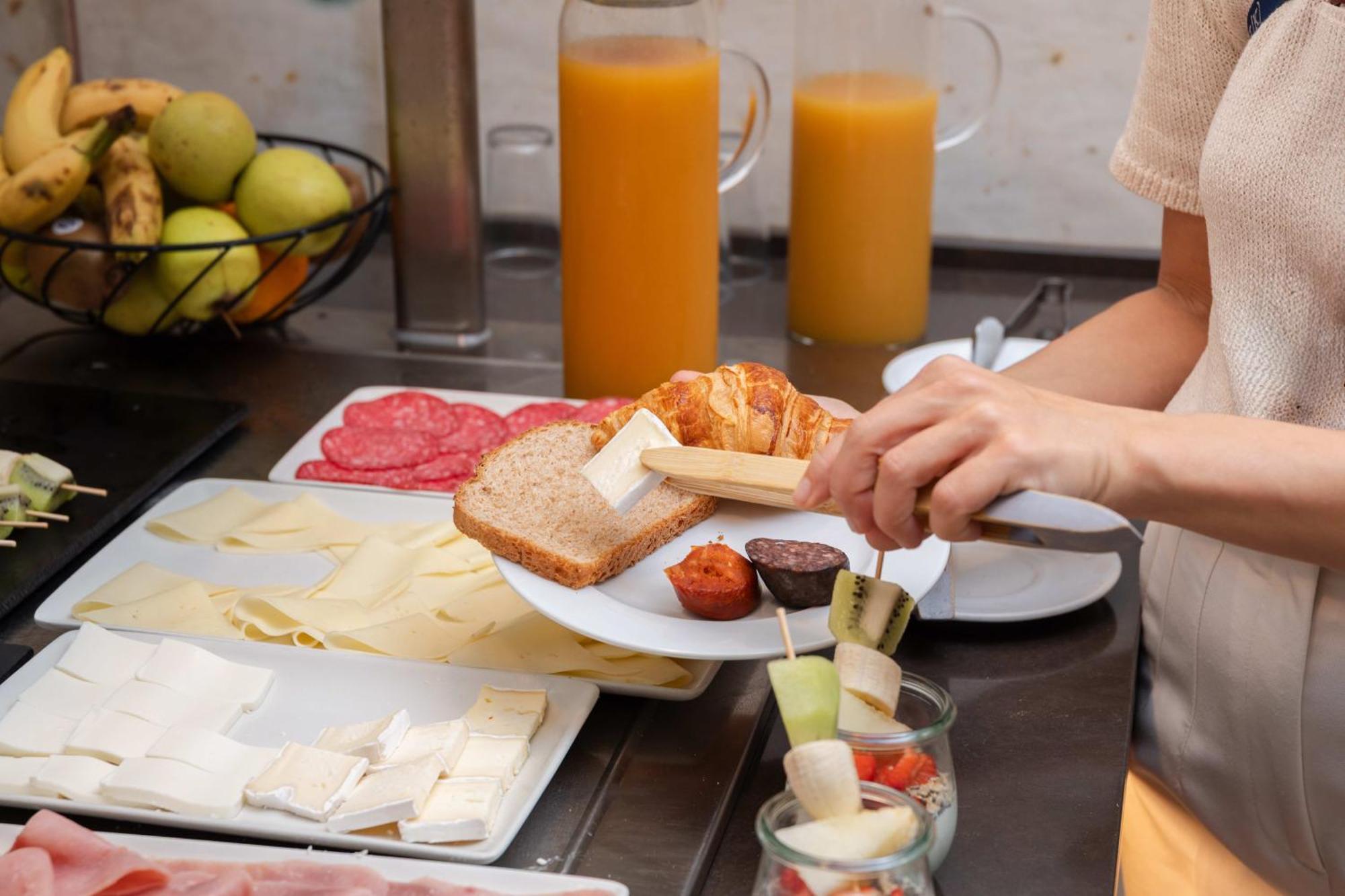 Hostal Mari San Antonio  Eksteriør billede